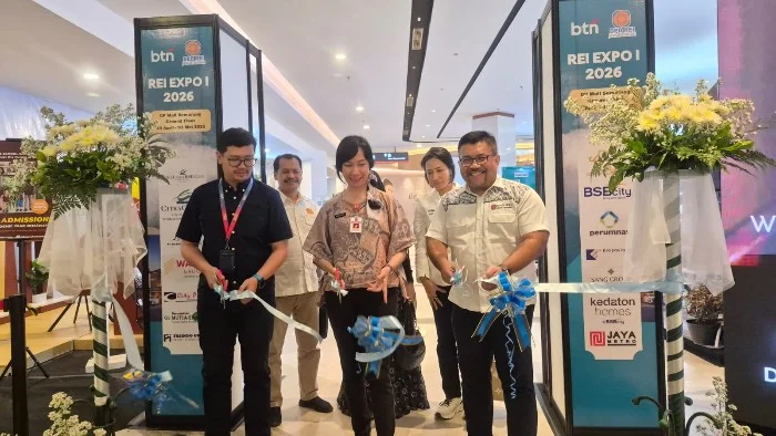 Seremoni potong pita pembukaan pameran properti REI Expo I 2026 di DP Mall Semarang yang diikuti CitraLand BSB City Semarang.